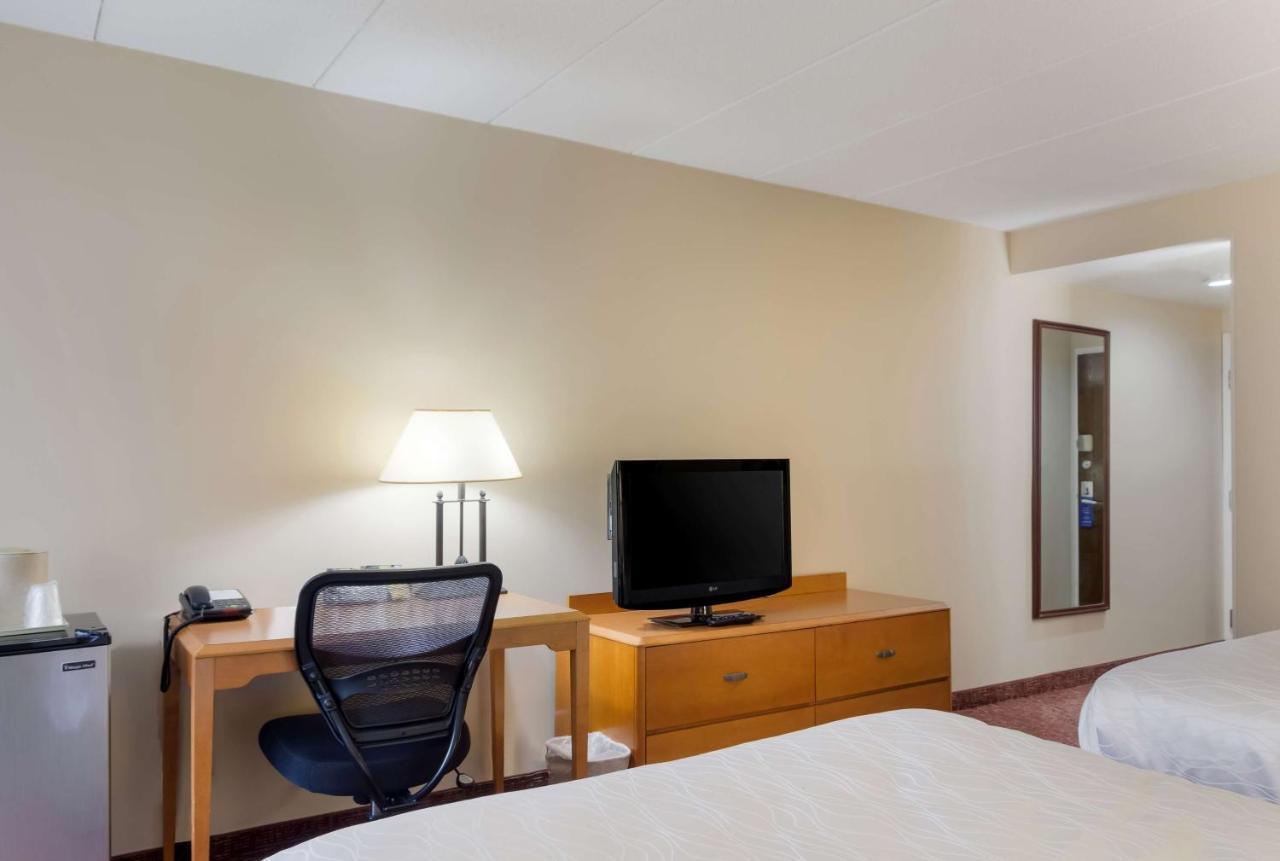 All Seasons Inn & Suites Smithfield Dış mekan fotoğraf