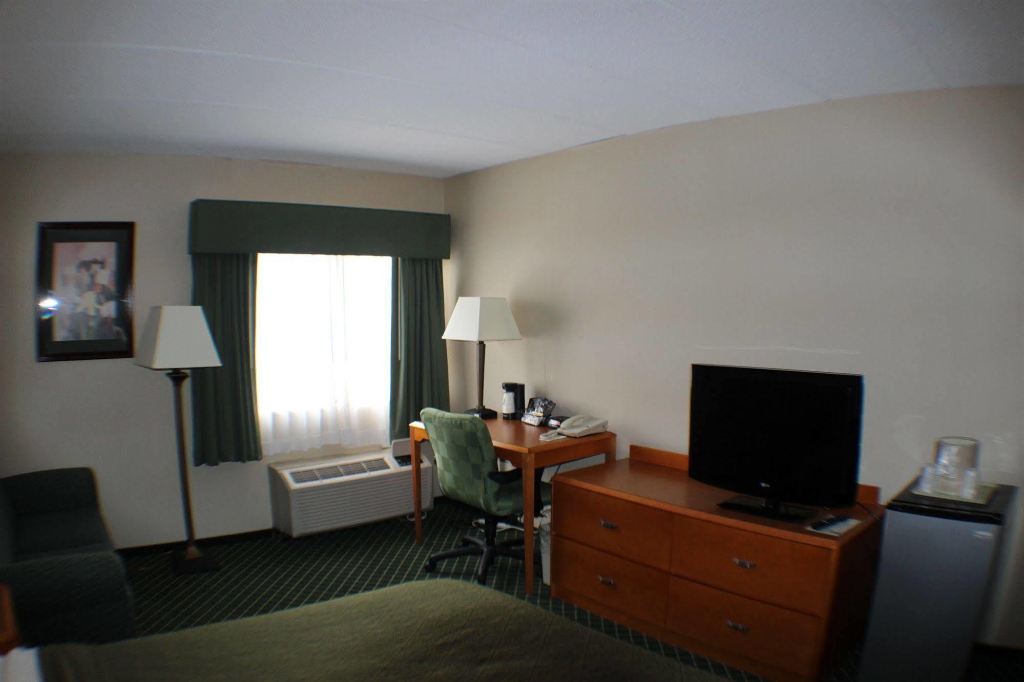 All Seasons Inn & Suites Smithfield Dış mekan fotoğraf